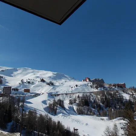 Apartment 2 Pieces Avec Balcon Et Garage A 100m Des Pistes - Fr-1-351-215 *